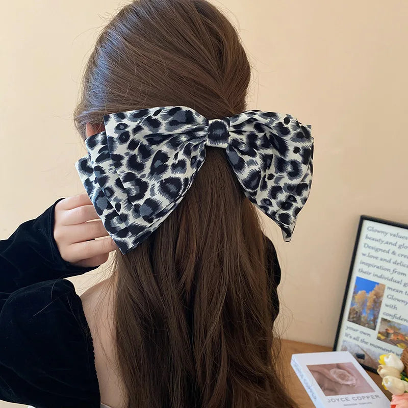 Jewelled Bow Spring Hair Clips – Korean-Inspired Glam Accessories