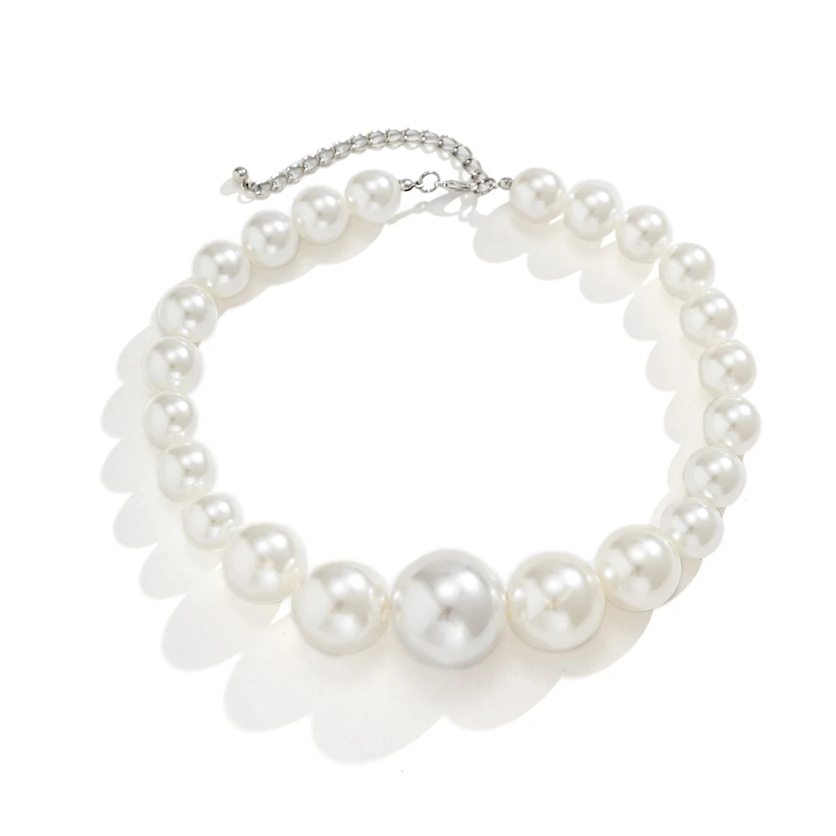 Exaggerated Pearl Beaded Choker Necklace