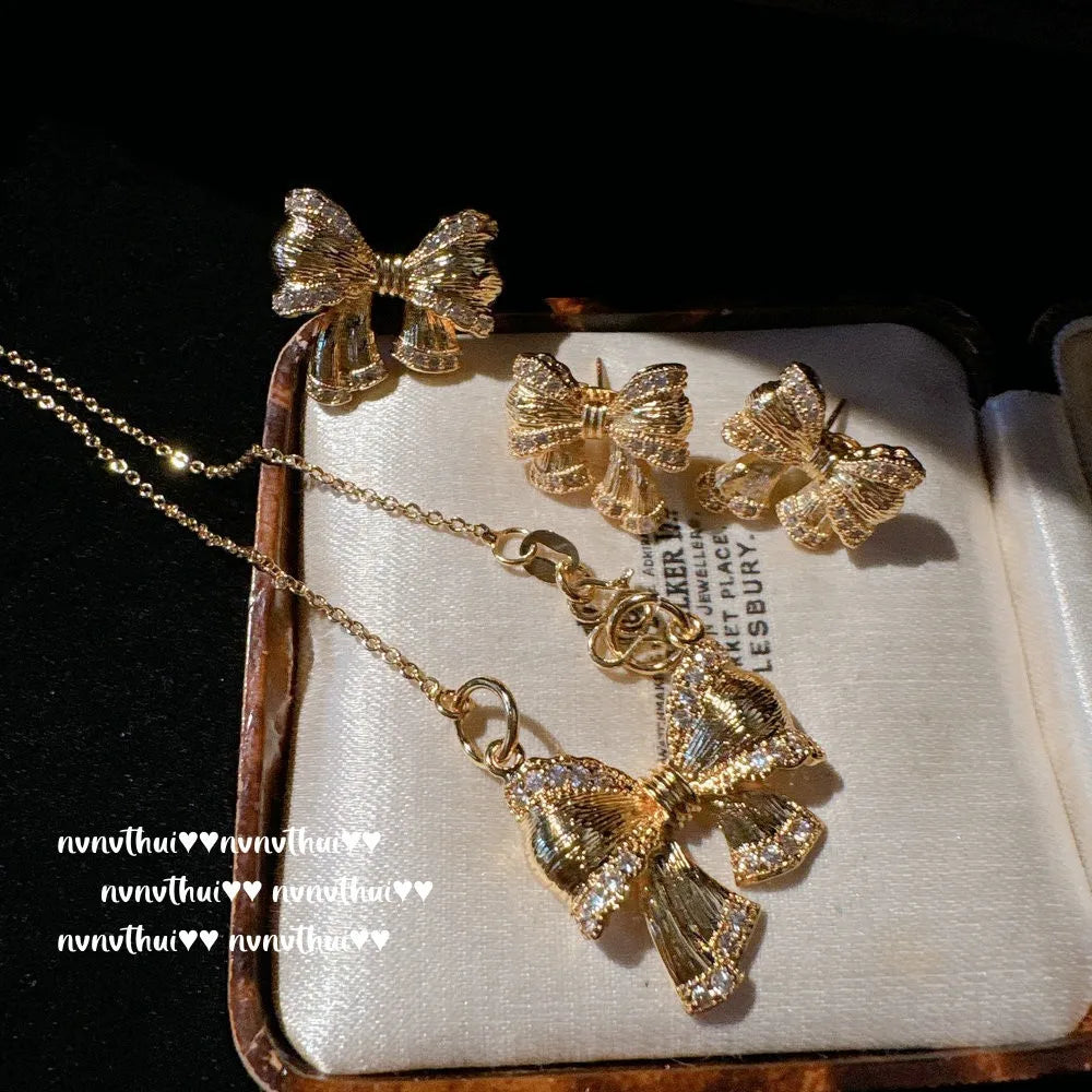 Luxe 18K Gold Bow Gemstone Necklace & Butterfly Zirconia Ring