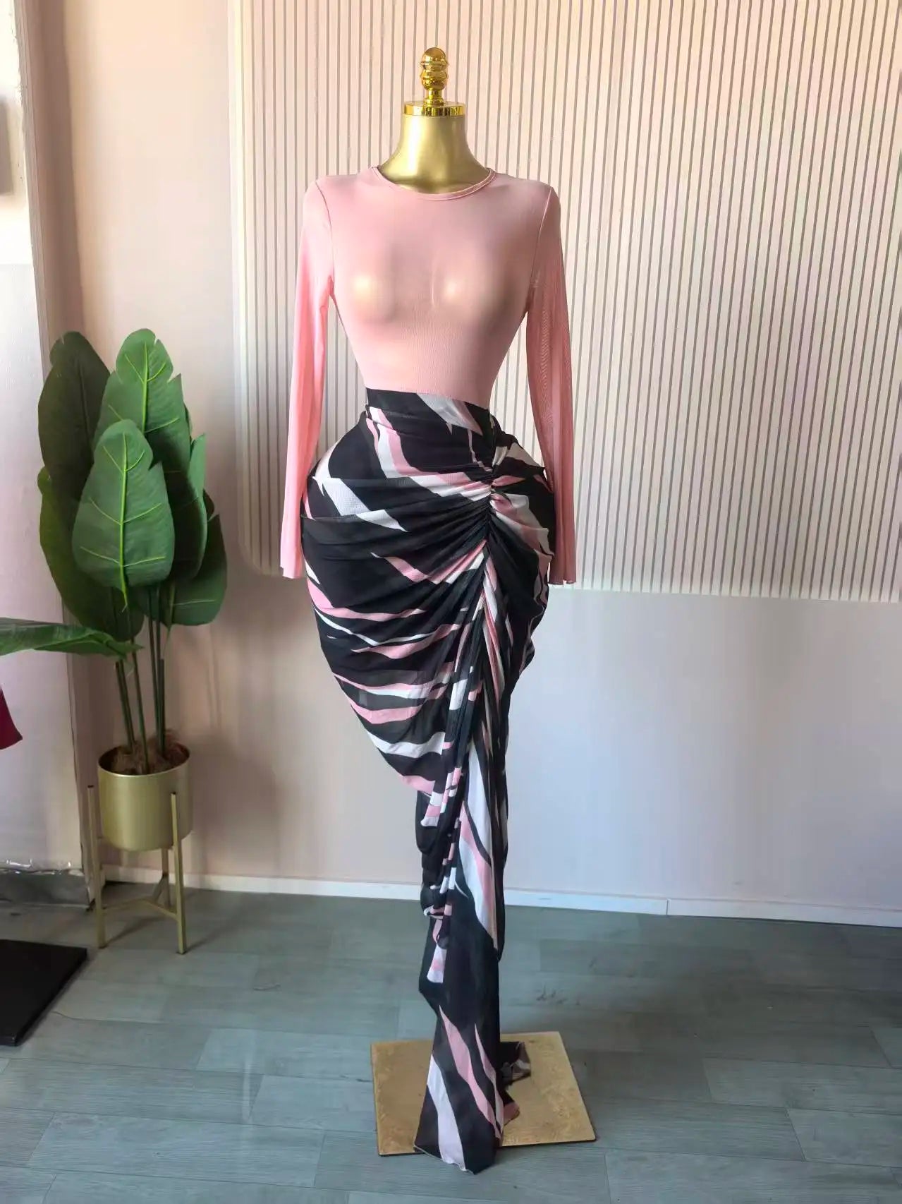 Tie Dye Patchwork Pleated Maxi Dress – Long Sleeve Bodycon Floor-Length Dress