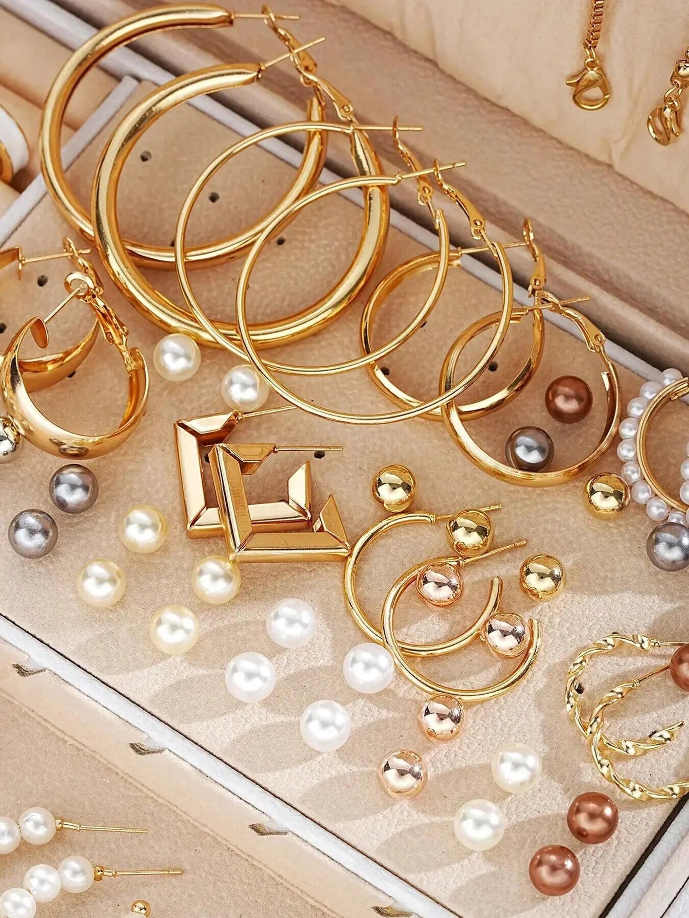 86pc Pearl Jewellery Set – Necklace, Earrings, Ear Studs & Rings Collection