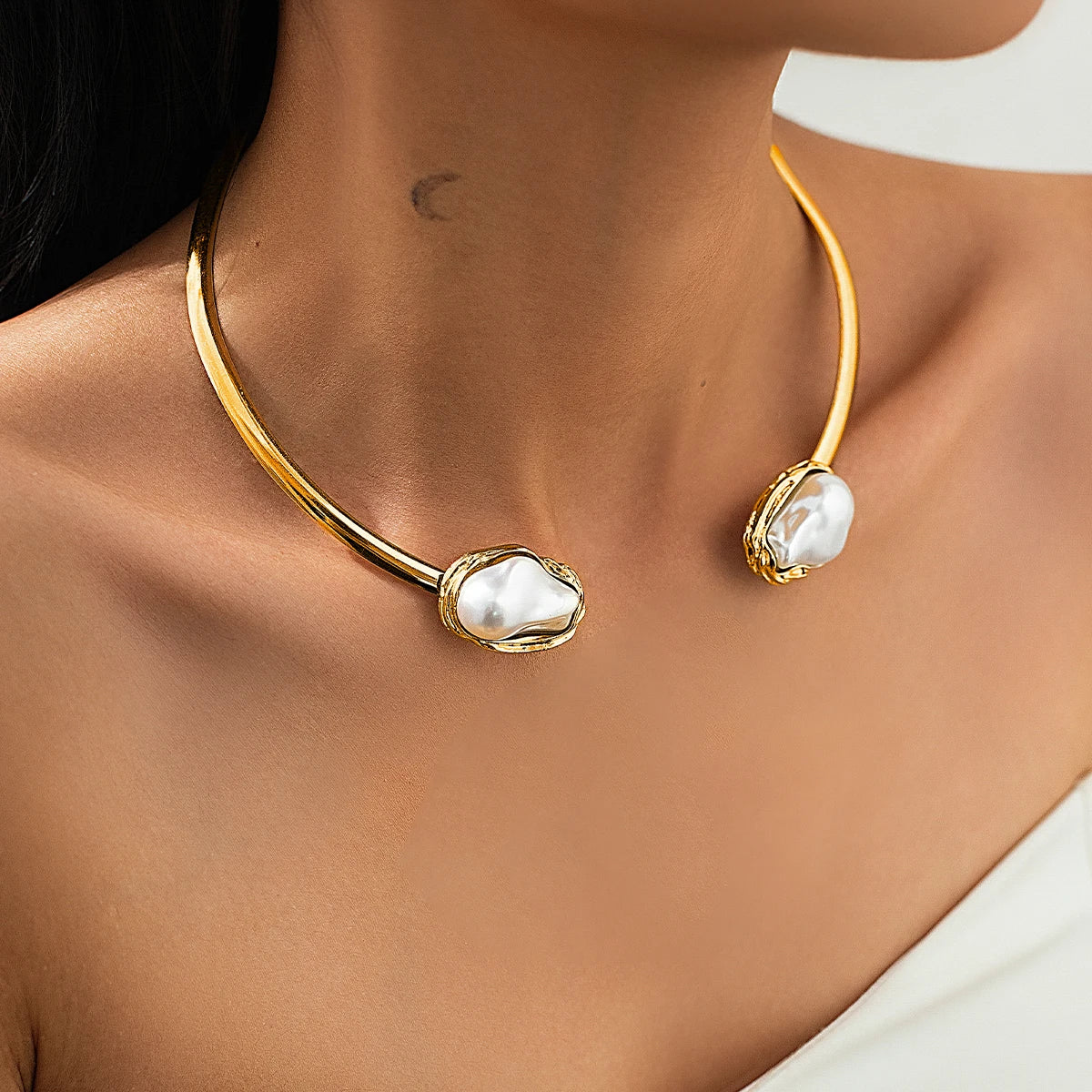 Baroque Pearl Collar Choker – Elegant Open Torques Necklace Gold & Silver