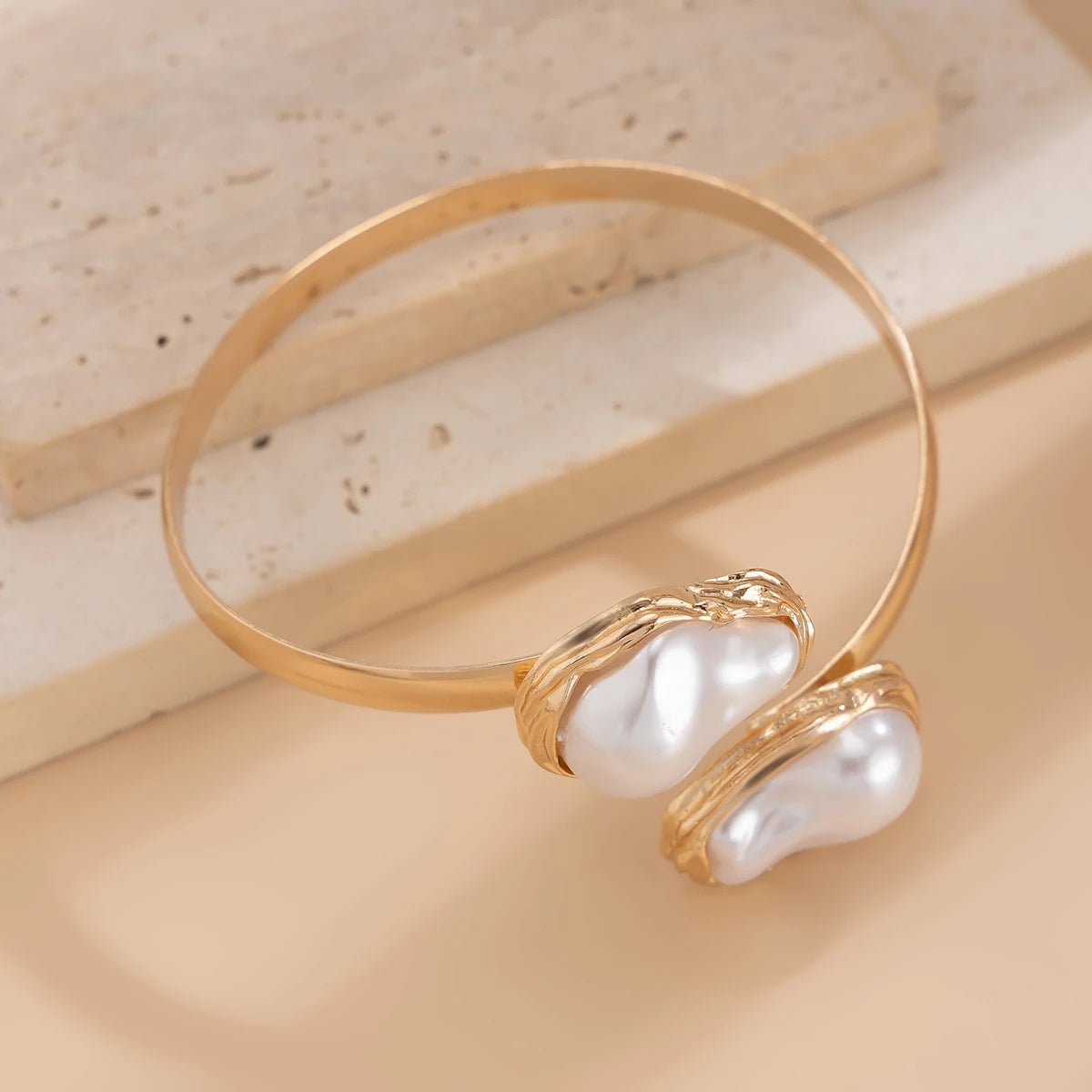 Baroque Pearl Collar Choker – Elegant Open Torques Necklace Gold & Silver