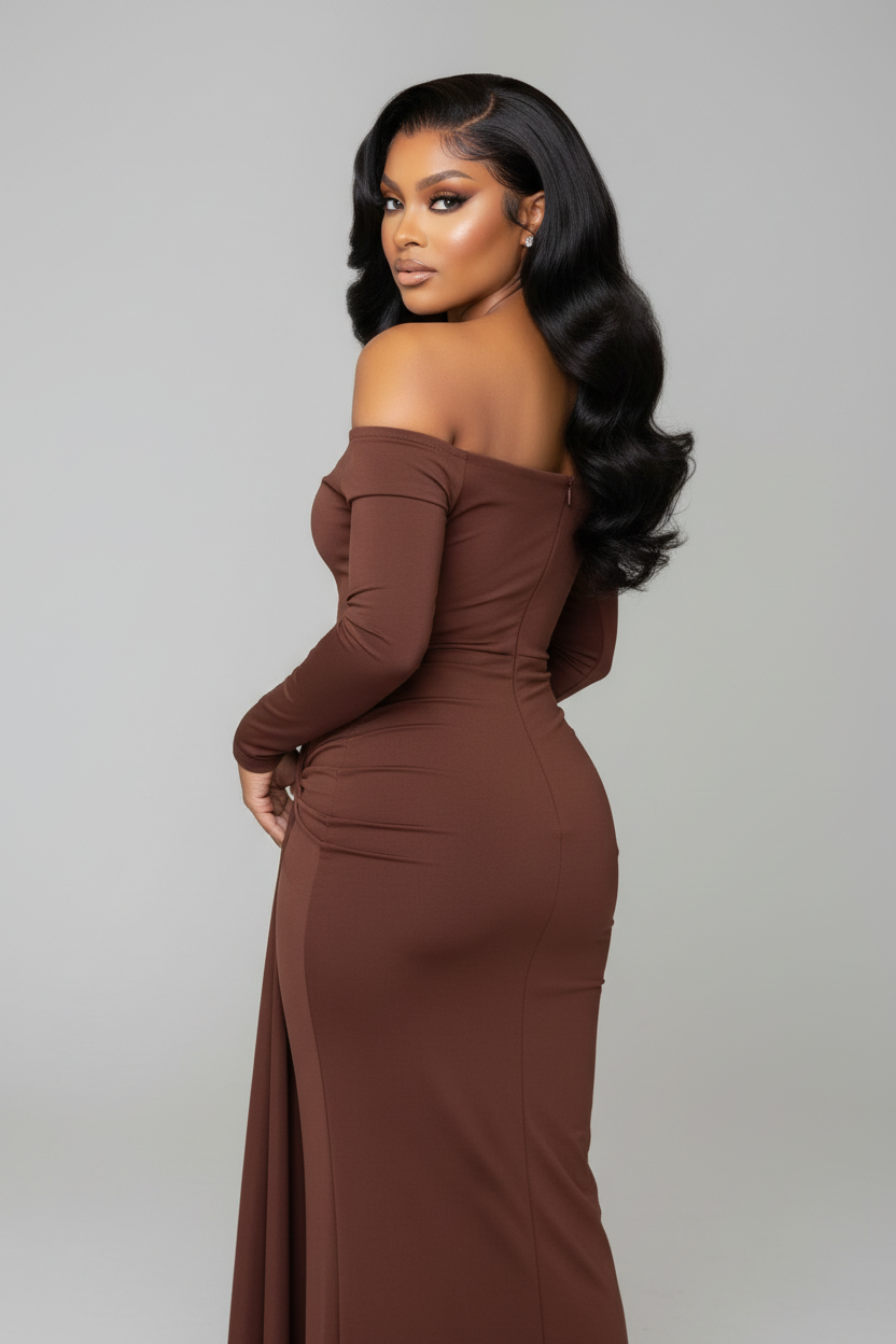 Back view - One-shoulder dress with body wave wig